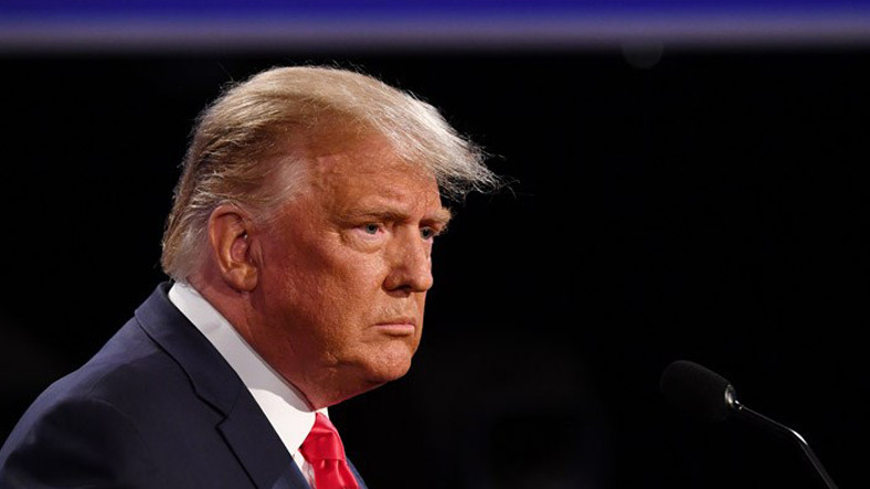 Facebook, Trump’ın Hesaplarını Bir Mühlet Daha Kapalı Tutacak