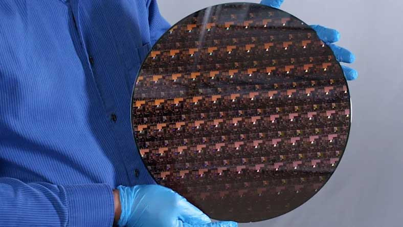 IBM, Dünyanın Birinci 2 nm Çipini Duyurdu