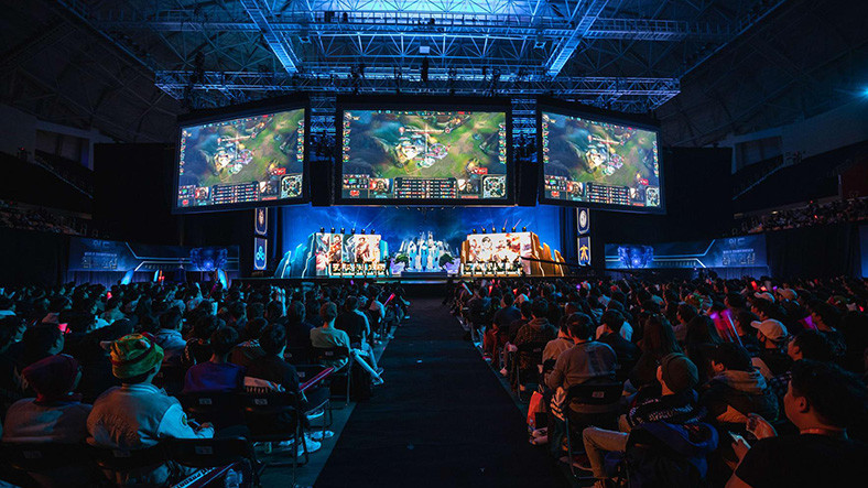 League of Legends 2021 Şampiyonası Çin’de Yüz Yüze Yapılacak