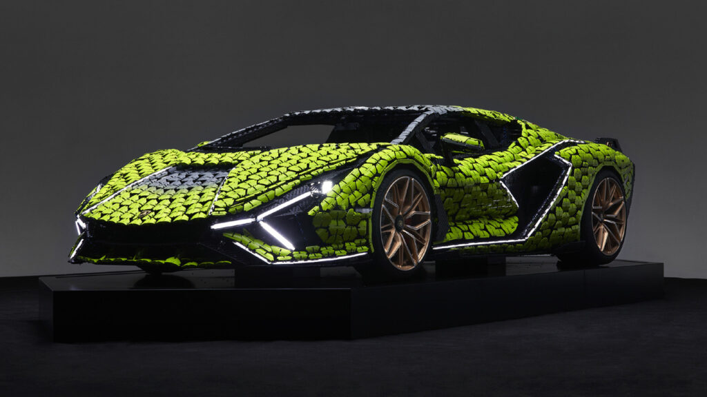 LEGO Technic ile Gerçek Boyutuna Uygun İnşa Edilen Lamborghini Sián FKP 37 Modeli İstanbul’da!