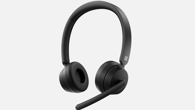 Microsoft, Bir Kablolu Olan 3 Yeni Kulaklığını Duyurdu