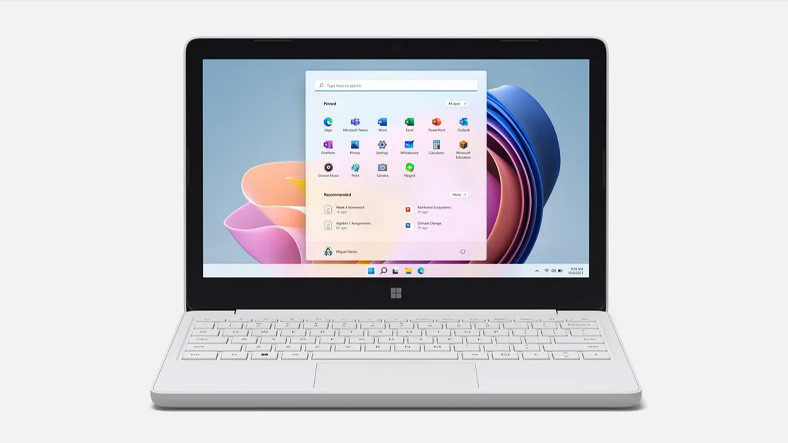 Microsoft, Öğrencilere Özel Dizüstü Bilgisayarını Tanıttı