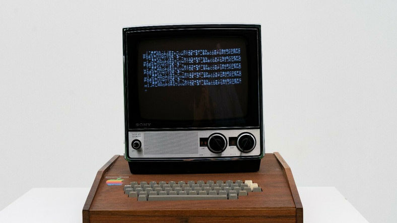 Özel Bir Apple I Bilgisayarı, eBay’de Satışa Çıktı