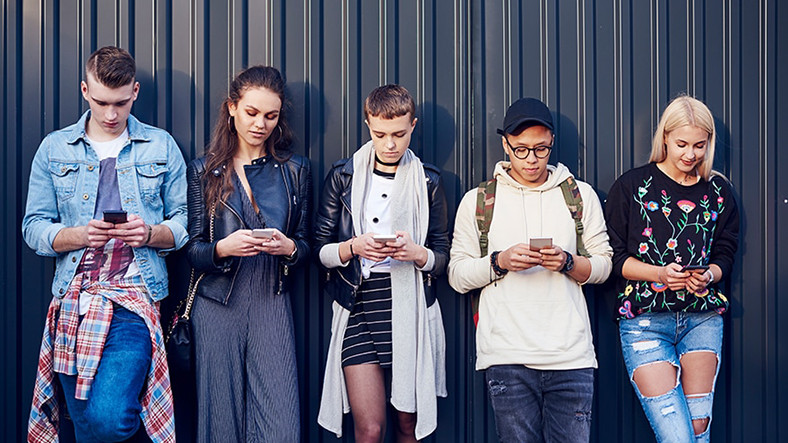 Toplumsal Medyanın Z Jenerasyonu Üzerindeki Şaşırtan Tesirleri