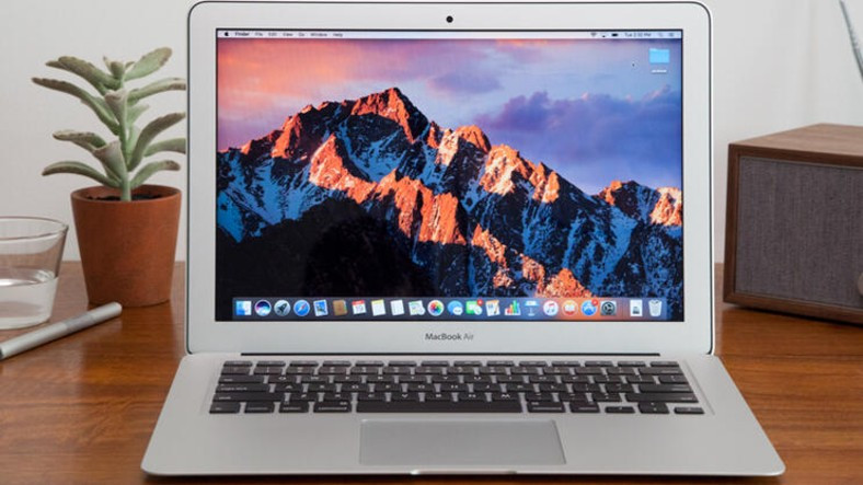 Yeni Macbook Air  Daha İnce Bir Dizayna Sahip Olabilir