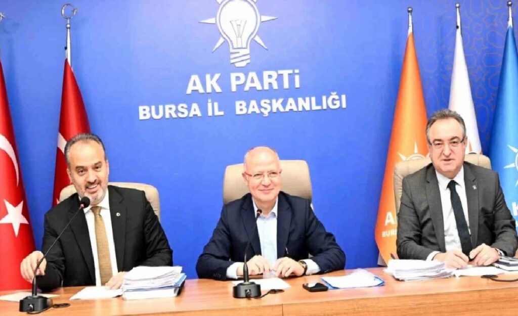 Ak Parti Bursa Teşkilatı tek yürek…Başkan Gürkan: “Kimse bu birlikteliğe fitne sokmaya kalkmasın”