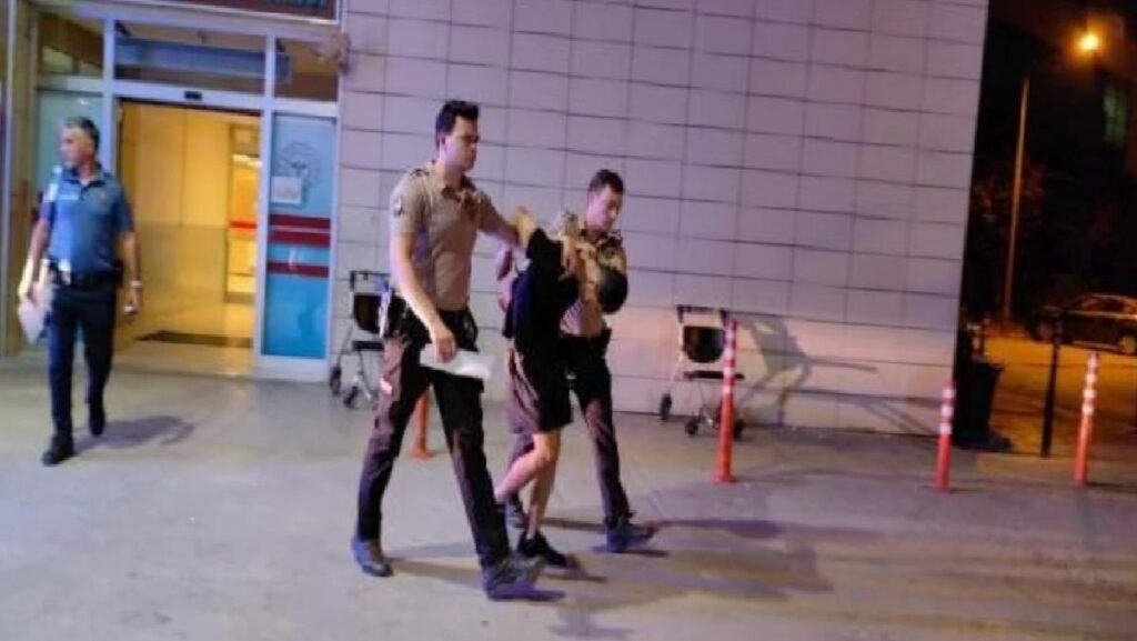 Bıçaklı hengamenin nedeni sanal oyunda küfürleşme çıktı (2)