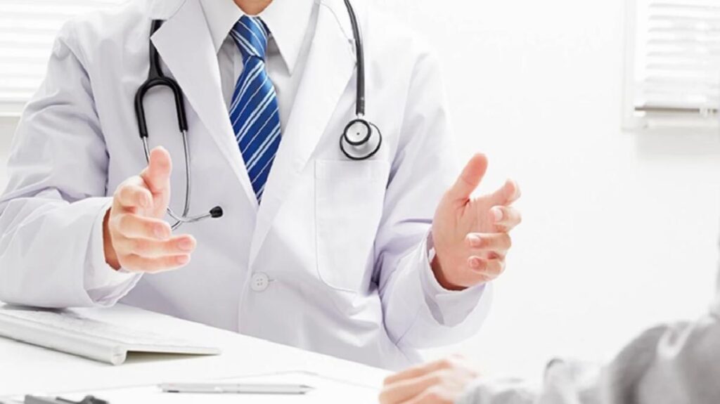 Birtakım uzmanlık kollarının muayene fiyatlarında yüzde 50 artırım yapılmasına ait karar Resmi Gazete’de yayımlandı