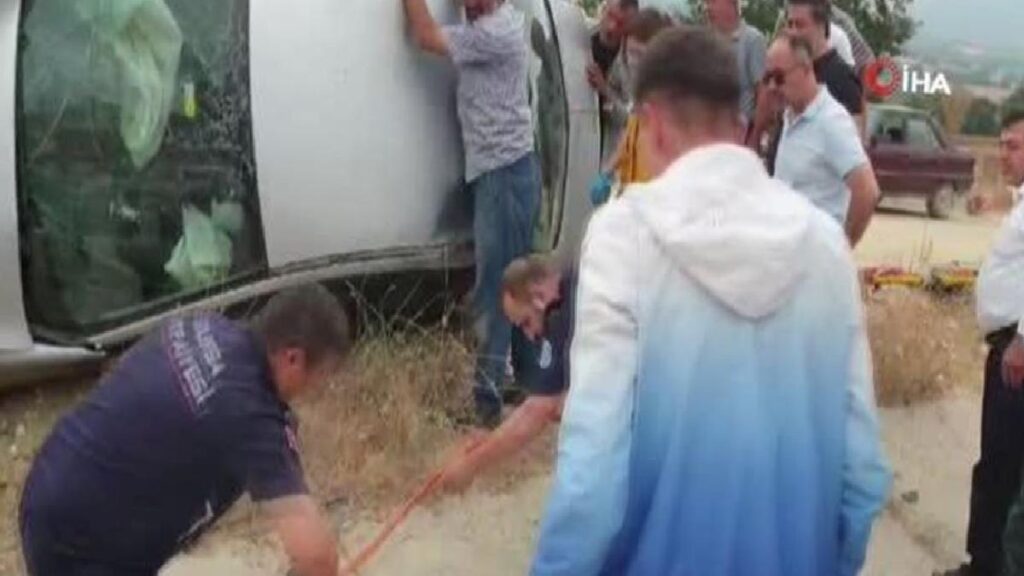 Bursa’da 2 araba çarpıştı: 5 yaralı