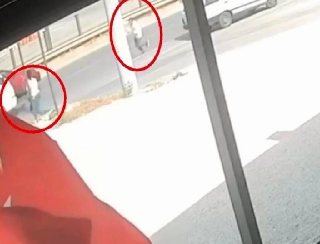 Bursa’da Bir Şahıs Eşini Bıçaklayarak Öldürdü