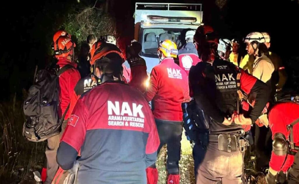 Bursa’da dere yatağına düşen kişi kurtarıldı