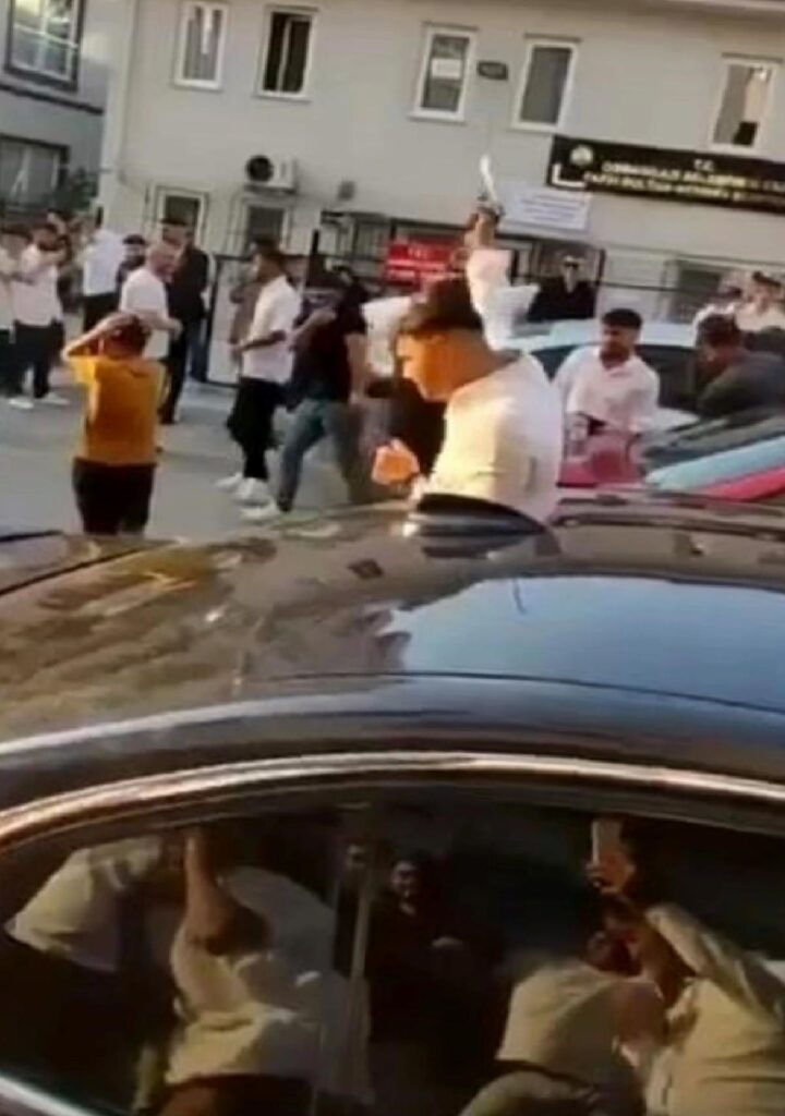 Bursa’da Düğün Merasimi Öncesi Silahlarla Tehlikeli Cümbüş