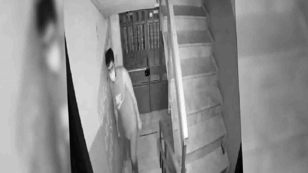 Bursa’da Hırsız Ayakkabı Çaldı