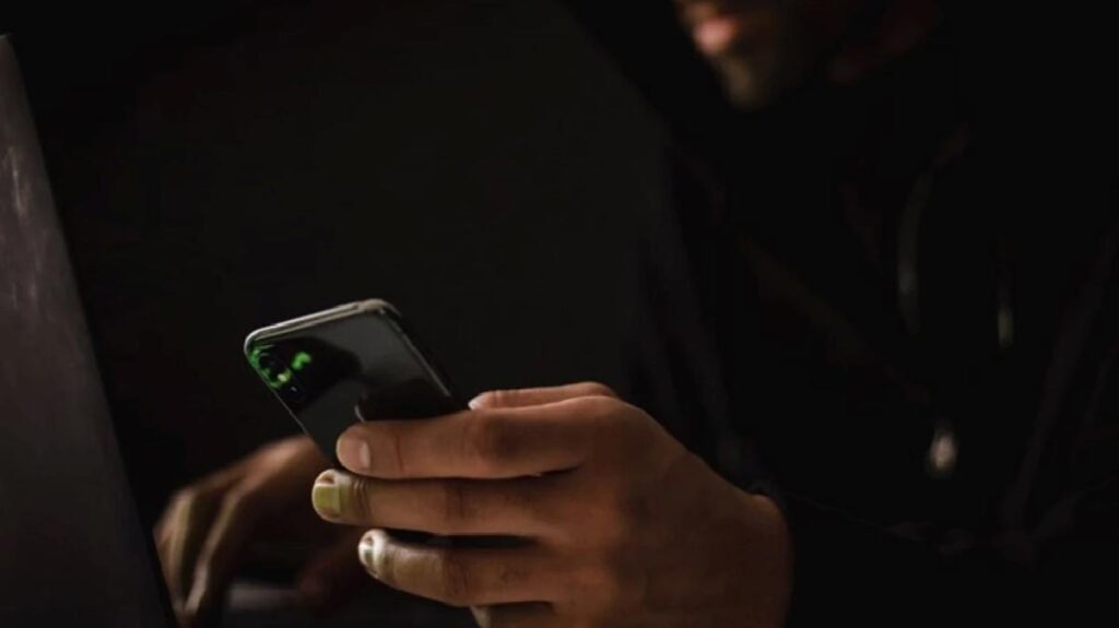 Cumhurbaşkanı Erdoğan’ın sesini taklit ederek dolandırıcılık yapmaya çalışan şüpheli tutuklandı