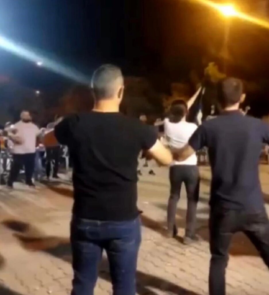 Düğün cümbüşünde yeniden silahlar konuştu