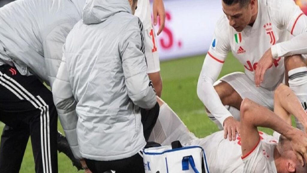 Hamstring sakatlığı nedir, neden olur? Hamstring sakatlığı belirtileri ve tedavisi nedir?