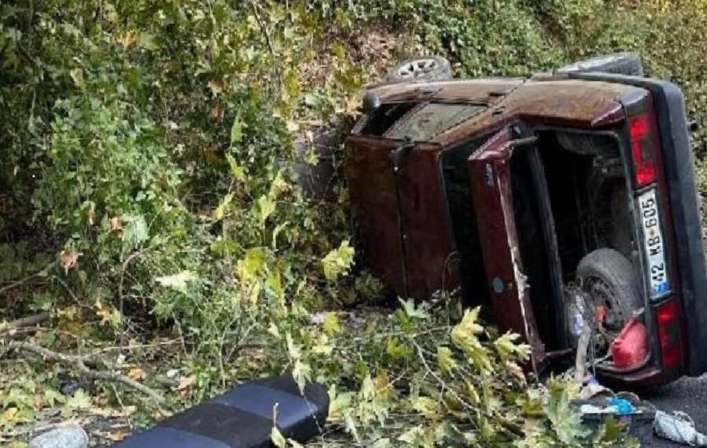 İnegöl’de araba devrildi: 5 yaralı