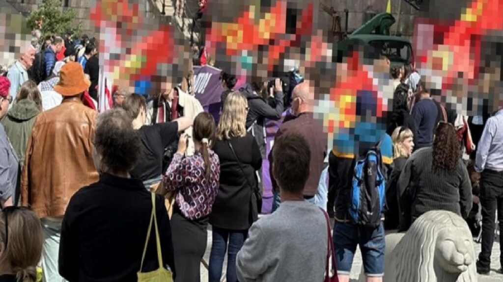 İsveç’te PKK/YPG destekçileri Cumhurbaşkanı Erdoğan’ı gaye aldı