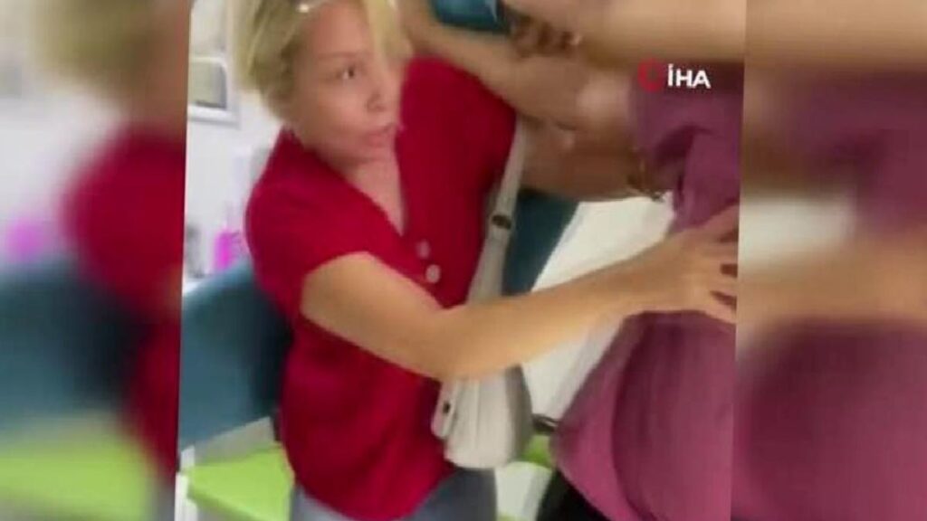 İzmir’de doktora atak kamerada