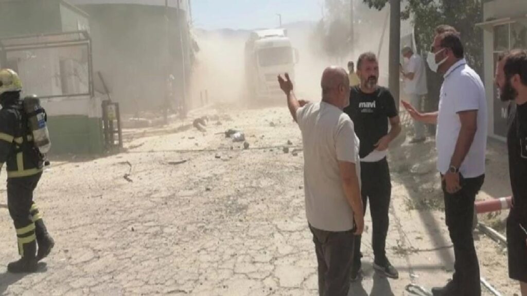 Kocaeli Valisi Yavuz: TMO deposundaki patlama buğday tozu sıkışmasından kaynaklı