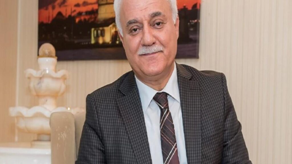 Nihat Hatipoğlu hastaneye kaldırıldı