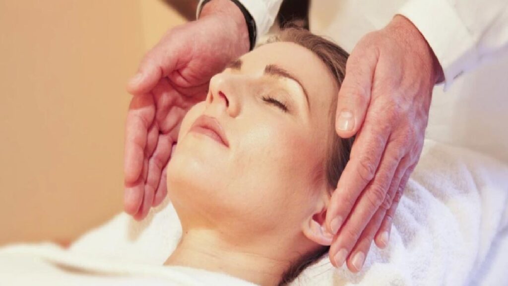 Reiki nedir, nasıl öğrenilir ve nasıl uygulanır? Alternatif tıp formülleri ortasında yer alan reiki hakkında bilmeniz gerekenler