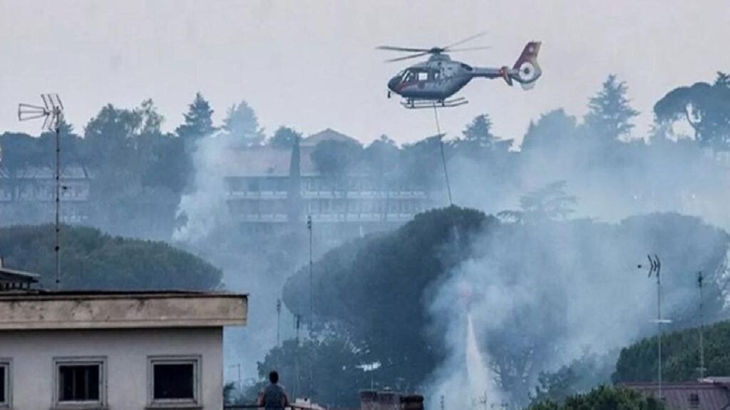 Sardinya Adası yanıyor! Yetkililerden 600 kişi için tahliye buyruğu