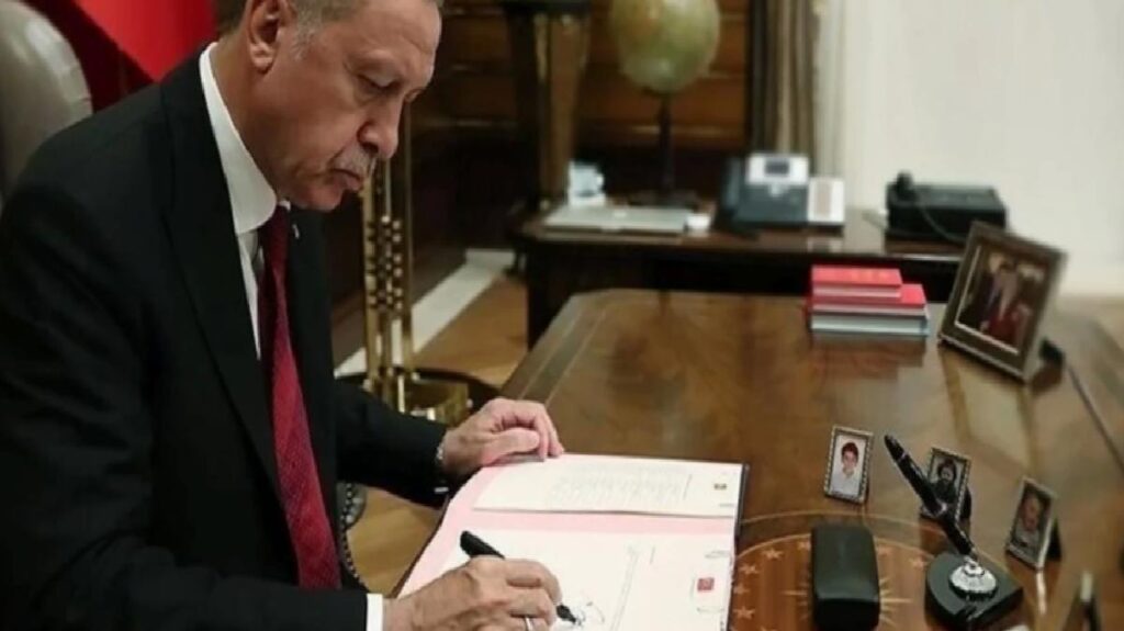 Son Dakika: Atama kararları Resmi Gazete’de! SGK, AFAD ve İŞKUR’un başındaki isimler değişti