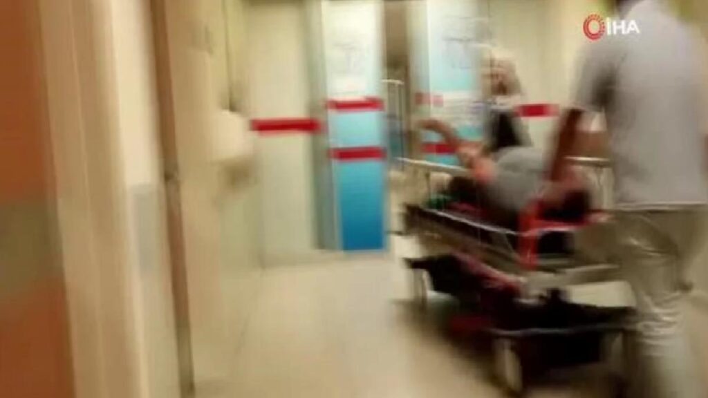 Tabancasını temizlerken silahın ateş alması sonucu ayağından yaralandı