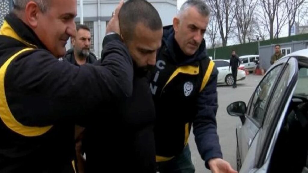 3 kurşunla öldürdüğü konut arkadaşının başını kesip buzdolabında saklamış