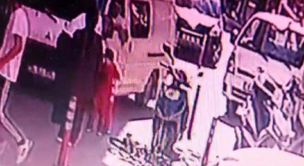 AK Parti İlçe Lideri, boğulmak üzere olan çocuğu kurtardı