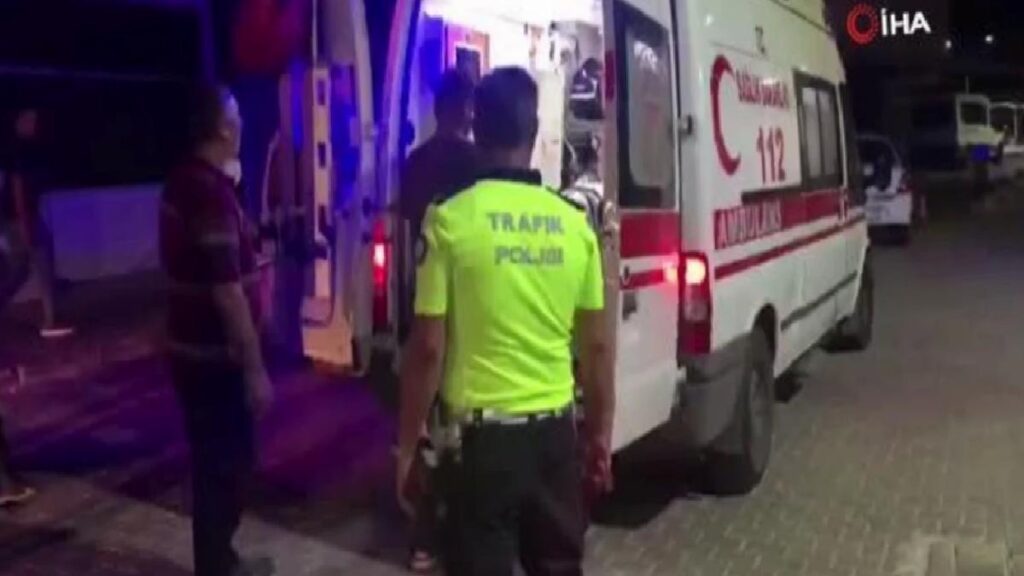 Alkollü şoför polis memurlarına çarptı, tutuklandı