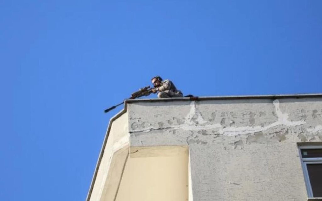 Antalya’da Annenin Rehin Alındığı Olayda Kuşkulu Hayatını Kaybetti