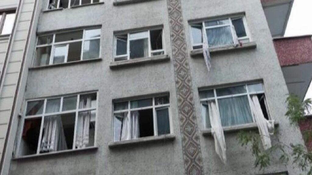 Bahçelievler’deki Patlamada Karot Örneği Alındı