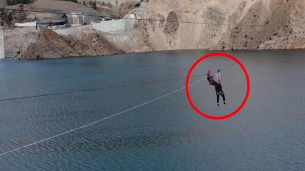 Belediye liderinin sıkıntı anları! Kendi yaptığı çizgisi denemek isterken mahsur kaldı