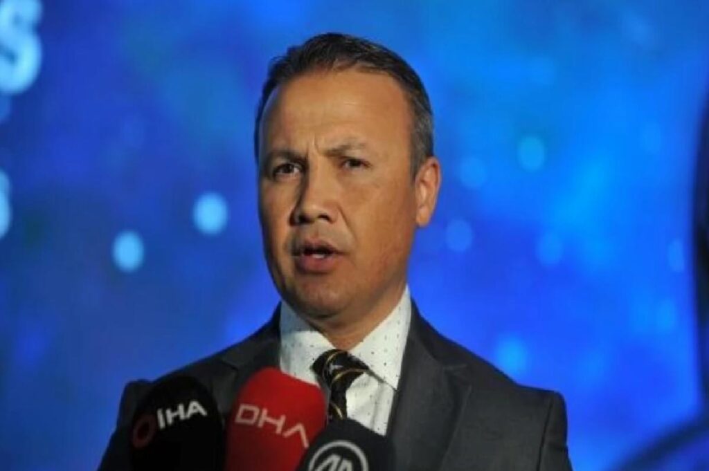 Birinci Türk uzay yolcuları, Bursa’da 19 ülkeden 70 astronot ile bir ortaya geldi