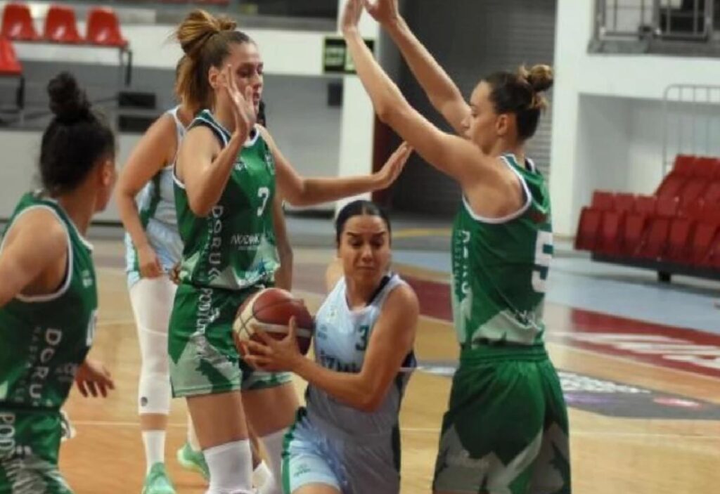 Bursa Uludağ Basketbol, Erciyes Cup’ta İzmit Belediye Spor’u mağlup etti