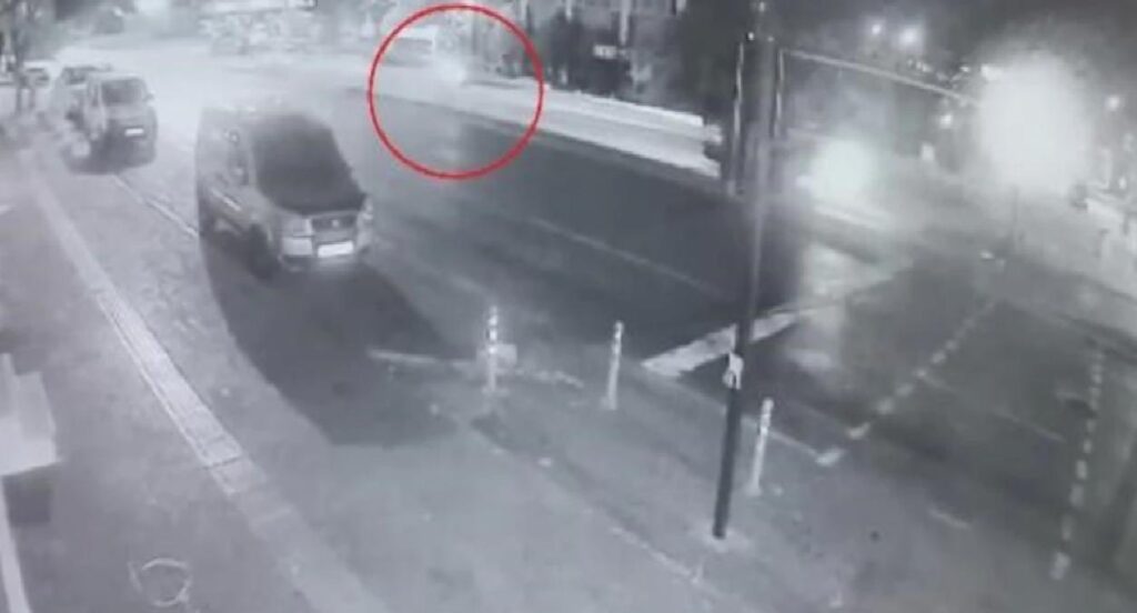 Bursa’da Araba Kazası: Şoförler Yaralandı