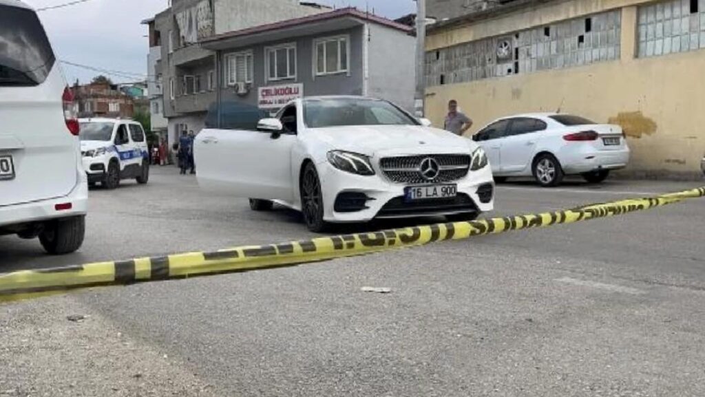 Bursa’da Araba Saldırısı: Bir Kişi Ağır Yaralandı