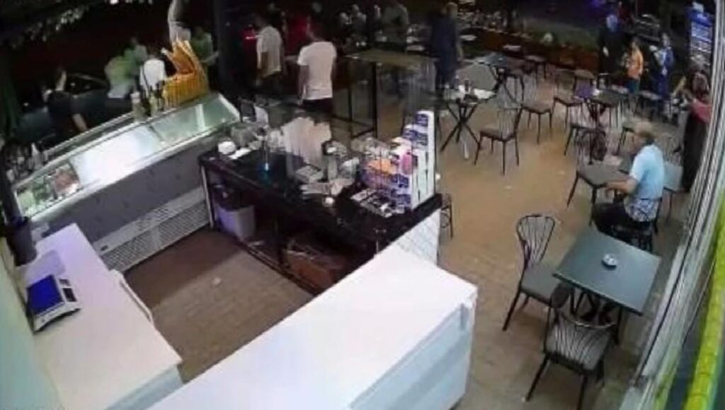 Bursa’da Bayana Kelamlı Taciz Tartışması Arbedeye Dönüştü