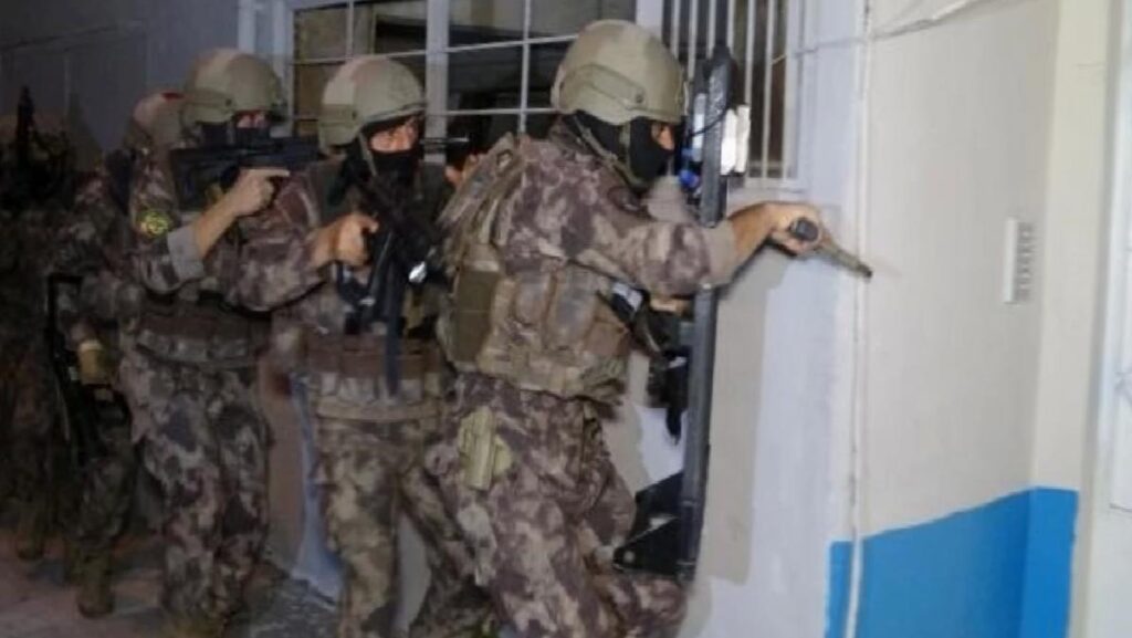 Bursa’da FETÖ/PDY Operasyonu: ByLock Kullanan 6 Kuşkulu Gözaltına Alındı