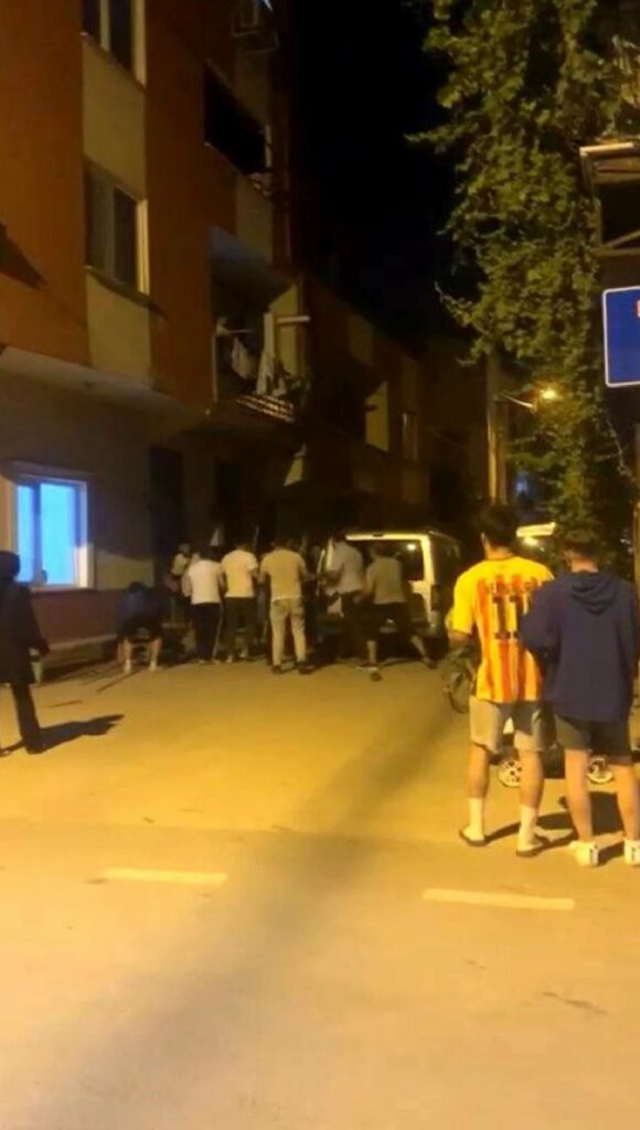 Bursa’da Gürültü Tartışması Arbedeye Dönüştü