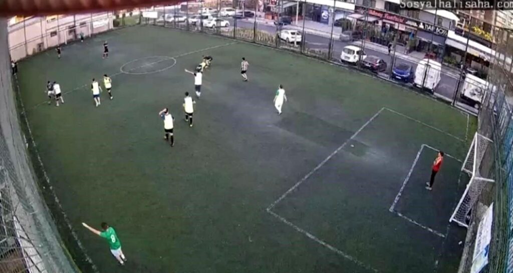 Bursa’da Halı Alanda Kalp Krizi Geçiren Genç Hastaneye Kaldırıldı