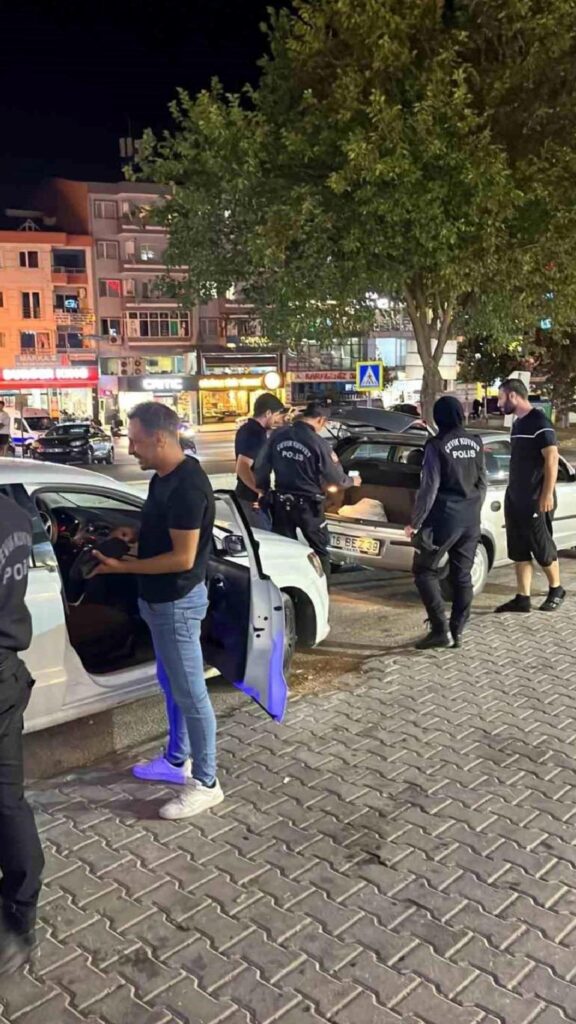 Bursa’da Huzur Uygulaması: Çok Sayıda Kişi Sorgulandı, Cümbüş Yerleri Denetlendi