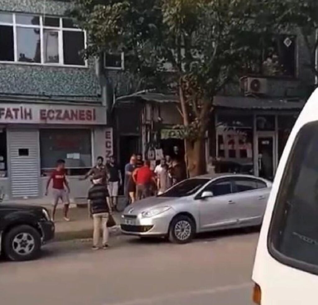 Bursa’da İki Küme Ortasında Çıkan Tartışma Arbedeye Dönüştü