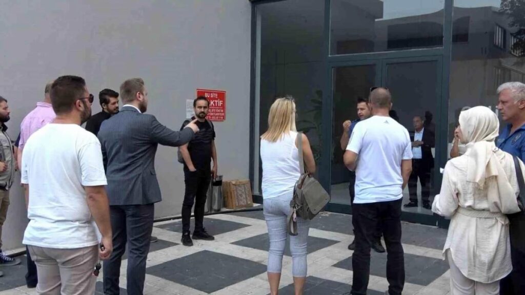 Bursa’da İş Merkezinde Elektrik Kesintisi: Kiracılar Mağdur