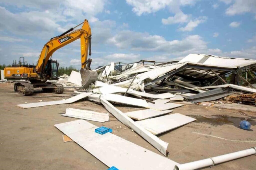 Bursa’da kaçak yapılaşmaya karşı yıkım başladı