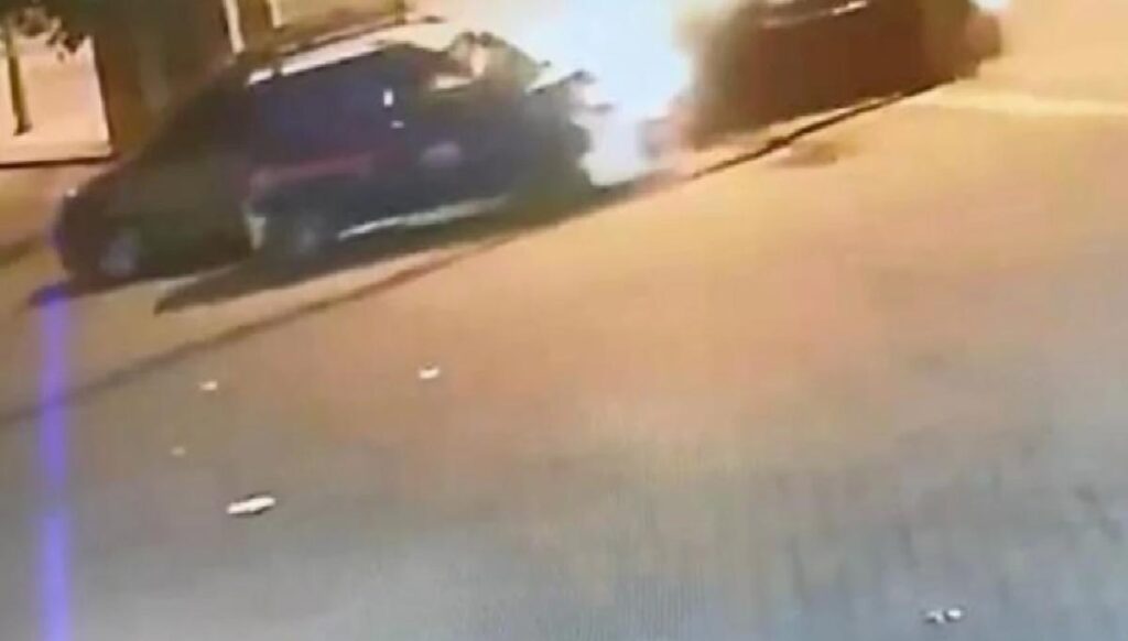 Bursa’da Kaza Anı Güvenlik Kamerasına Yansıdı