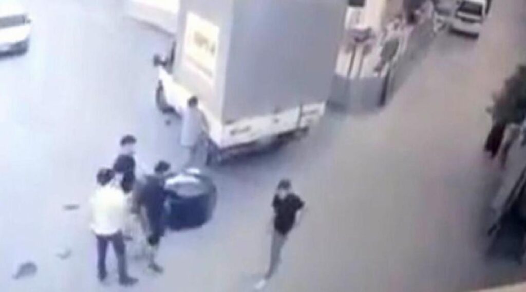 Bursa’da motosiklet şoförü kamyonete çarptı