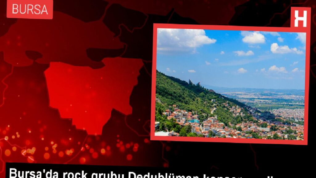 Bursa’da Ünlü Rock Kümesi Dedublüman Sahne Aldı